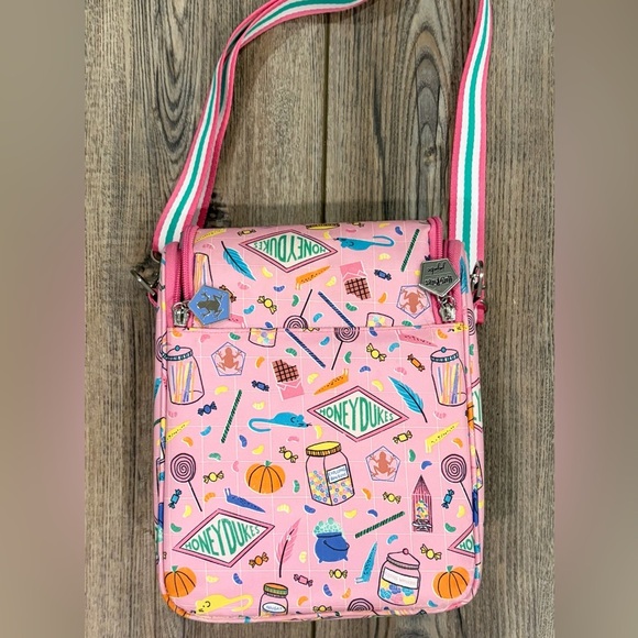 JuJuBe x Harry Potter Honeydukes Pink Crossbody Bag | Wizarding World - Picture 2 of 13